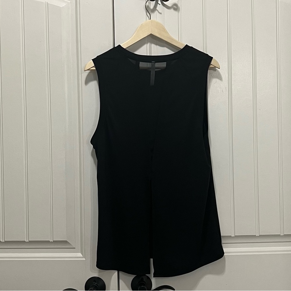 Fabletics black open back athletic tank top sz M